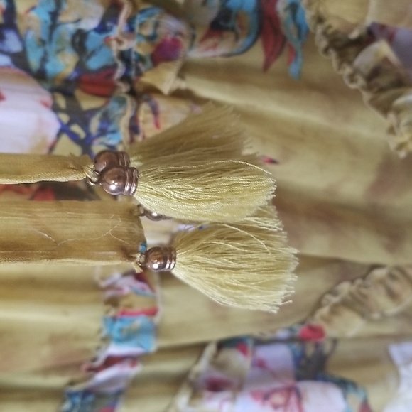 Luxxel Elegant Floral Print V Neck Longsleeve Cut Out Ruffle Mini Dress - Picture 11 of 16